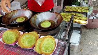 😜👍 Deep Fried Rice Flour Pandan Flavour (ขนมใบบัว, ขนมฝักบัว - Kanom Fak Bua) ll Street Food Truck