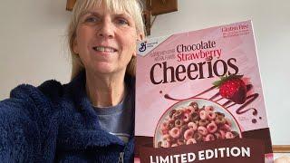 Chocolate Strawberry Cheerios Review/ Day 11 Celery Juice Challenge