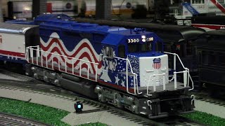 MTH Premier Union Pacific American Flag SD40-2 and Freedom Train Set