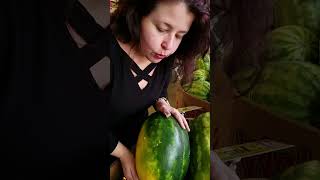 How to Pick the Best Watermelon| Ripe and Sweet #shorts #howto