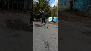 den nochma von hinten und im herbst #skateboarding