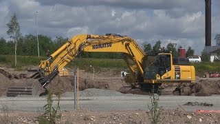 Komatsu PC490 LC-10 with YPV Slopebucket