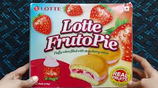 Lotte Frutopie fluffy cakes filled with strawberry cream box