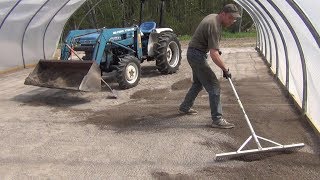 Big Aquaponic Greenhouse - Part 7 - Why is the FLOOR so important?