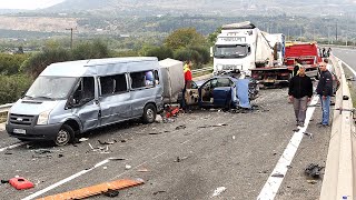 UNBELIEVABLE IDIOTS TRUCK DRIVERS FAILS  CRAZY TRUCK CRASH  TOP DANGEROUS MOMENTS OF THE YEAR 2024