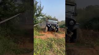 Mahindra Thar ⚡ Ford Endeavour in off-roading looks op🔥🔥#mahindra#ford#offroad#shorts#Best Car Reels