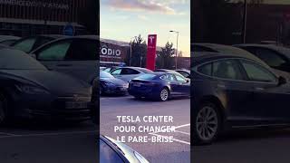 Tesla model y: changement pare-brise !