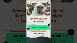 Ist es Sunnah, den Siwak mit der rechten oder linken Hand zu benutzen