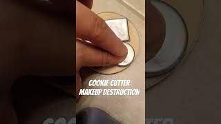 Cookie Cutter #makeupdestruction #frankenmakeup #rimmelstaymatte