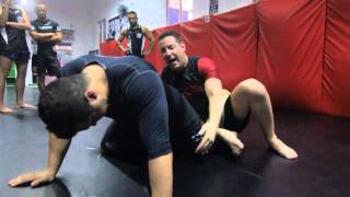 Failed heel hook to failed knee bar to calf crank by Scott Tannenbaum at Phuket Top Team