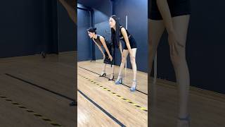 Buổi tập xoay bất ổn 🥹 Practicing turns in catwalk