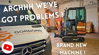 Mini digger problems / Brand new machine / Will it be ready for Christmas ?