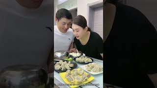 😂🍴 Epic Food Battle: Husband vs. Wife – Who Will Come Out on Top? #FunnyVideo #shortsvideo