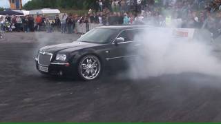 gatebil våler 09 Chrysler 300C burnout