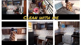 DECLUTTER, DEEP CLEANING AND ORGANIZING MY SMALL KITCHEN/ready for makeover #vivian