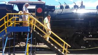 4960 waiting to board at the williams depot.