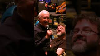 Anthony Daniels hilariously asks fans what star wars is about at #fanx #starwars #c3p0