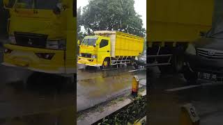 truk pasir kuning di seset kiri avanza #shorts