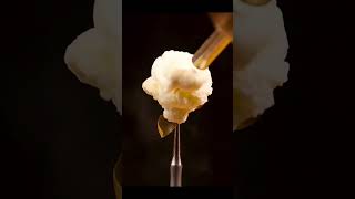 Pop corn #shorts #popcorn #popcorntime #amazing #moment #doyoulikeit #interesting #try #satisfying