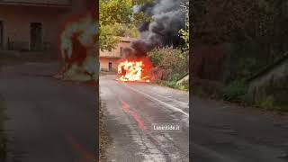 Bus con studenti in fiamme a San Severino L. ''Tutti salvi grazie alla prontezza dell'autista'