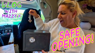 Opening An OLD SAFE!!! You Won't BELIEVE What's INSIDE!!!