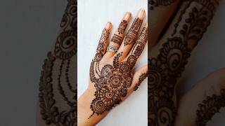 stylish back hand mehndi design