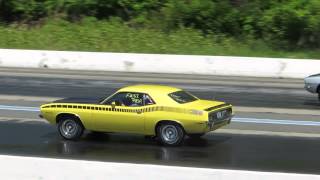 AAR Cuda Vs Camaro