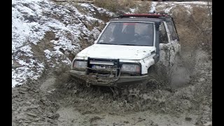 Świeżaki 4x4 w terenie