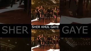 Deepika Padukone & Hrithik Roshan Dance Sher Khul Gaye Fighter