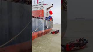 Ship Pilot disembark under high waves