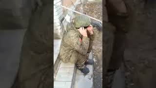 Ukraine War | Russian soldier surrenders to unarmed civilians in Sumy