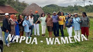 MENGUNJUNGI KEBON STRAWBERRY NAPUA - ARGOWISATA TERPOPULER DI WAMENA // KEHEBATAN OMA PENINA MATUAN