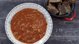 Cabbage in Tomato Sauce with Oven Baked Pork Ribs (Paradicsomos Káposzta Sült Oldalassal)