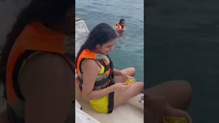 Priya prakash varrier chilling || #priyaprakashvarrier #priya #swimming #celebrityclips #wink