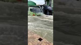 Banjir dijalan Semarang | Genuk-Demak #shorts #banjir #semarangterkini #banjirsemaranghariini