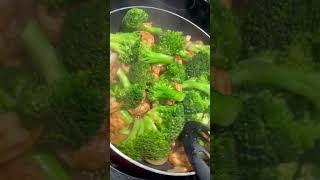 SHRIMP WITH BROCCOLI