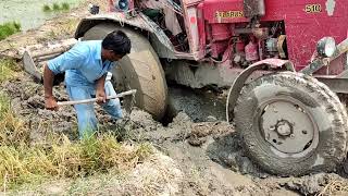 Belarus 510 very badly stuk in mudd|very powerful tractor Belarus|help other tractor mf 375