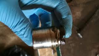 Repair a blocked piston from rear disc brakes Honda civic 96-00