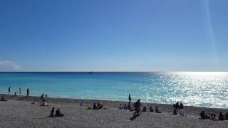 Beach Day in Nice - Un jour à la plage!