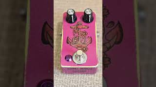 🔥 Mini Monmouth Octave Fuzz: Unleash Massive Vintage Tone! 🚨 #GuitarPedals