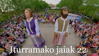 Gigantes de Iturrama -ko erraldoiak. Eneko eta Amaia.