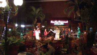 Men and girls Thai Dancing at the Ruen Thai Restaurant, Pattaya, Thailand