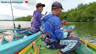 BERPETUALANG MANCING DI MUARA BERSAMA KAWAN KAWAN 😀😂