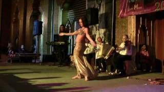 Giselle Belly Dance Performance - Egypt 2009  جيزيل الرقص الشرقي في مصر