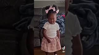 Baby does the type pop it dance #shorts #ytshorts #babydance #tyladance