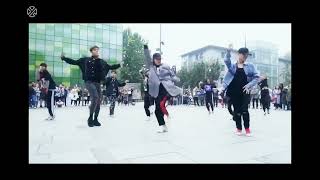 【ZhangYixing Studio】171008 Lay Zhang "Sheep" flash mob in Beijing Sanlitun