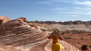 Valley of State Park, Utah. Petroglyphs. Mouse's tank trail. Fire Wave trail