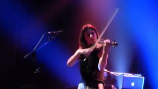 Ears painted on - Sharon Corr @ L'Alhambra