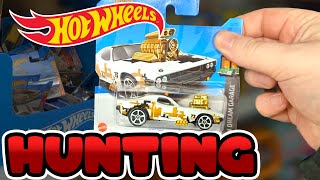 Hot Wheels Hunting: 😱You won't believe what I found😱