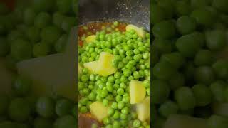 ALOO MATAR 🍚 CHAWAL #shorts #youtubeshorts #trending #aloomatar #short